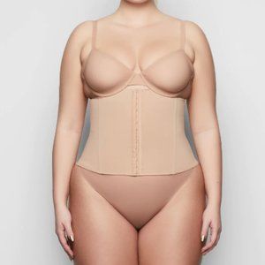 SKIMS WAIST TRAINER Size L